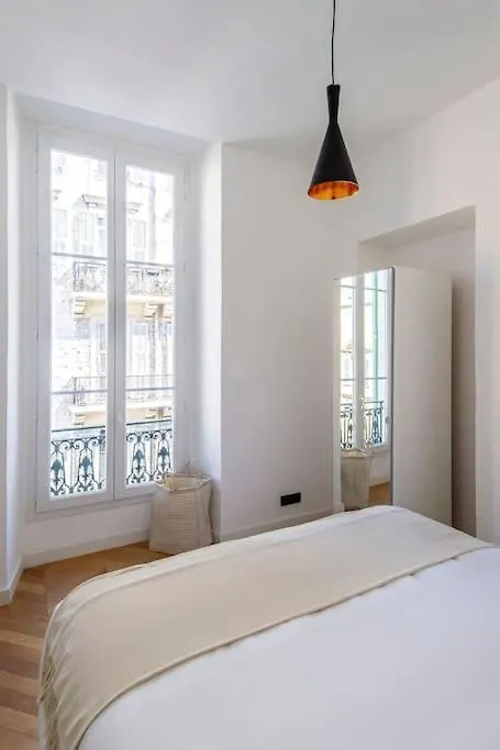 Elegant T2 Renove 4 Pers, Centre Nice, Climatise Apartment
