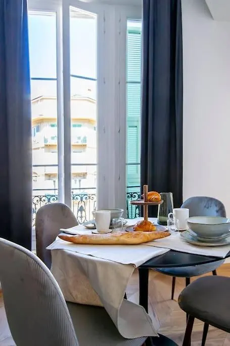 Elegant T2 Renove 4 Pers, Centre Nice, Climatise Apartment Nice